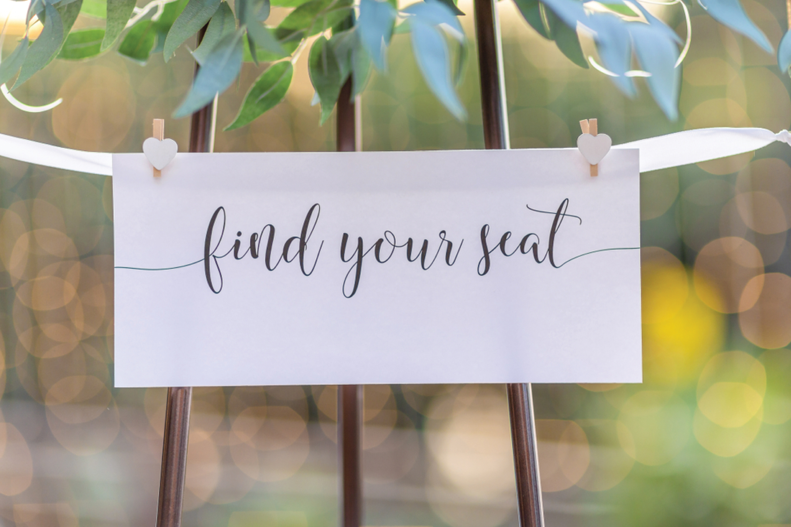 Avoiding Wedding Guest List Woes: How to Handle Changes and Make Sure Everyone is Accounted For